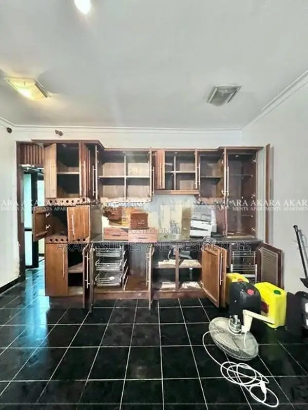 4,000 Sq.ft - Unfurnished House for Rent HL53238 Kalubowila