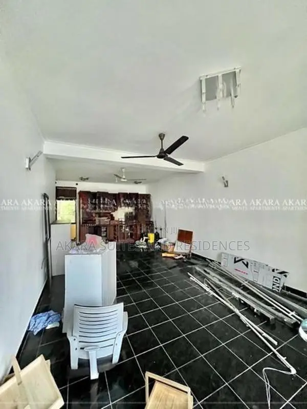 4,000 Sq.ft - Unfurnished House for Rent HL53238 Kalubowila