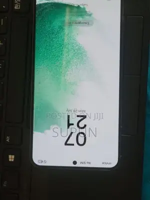 Samsung Galaxy S22 (Used)