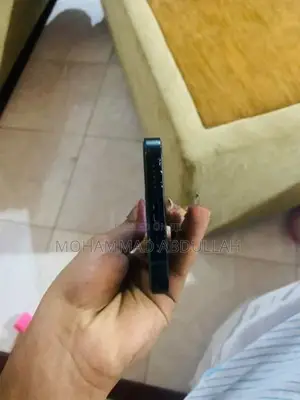 Apple iPhone 13 (Used)