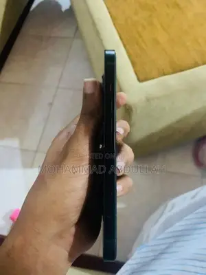 Apple iPhone 13 (Used)