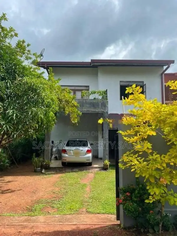 Newly Built Two-Storey + Rooftop House For Sale IN RAIGAMA,BANDARAGAMA