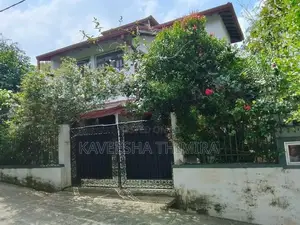 Two Storey House For Sale In Piliyandala (US 100)