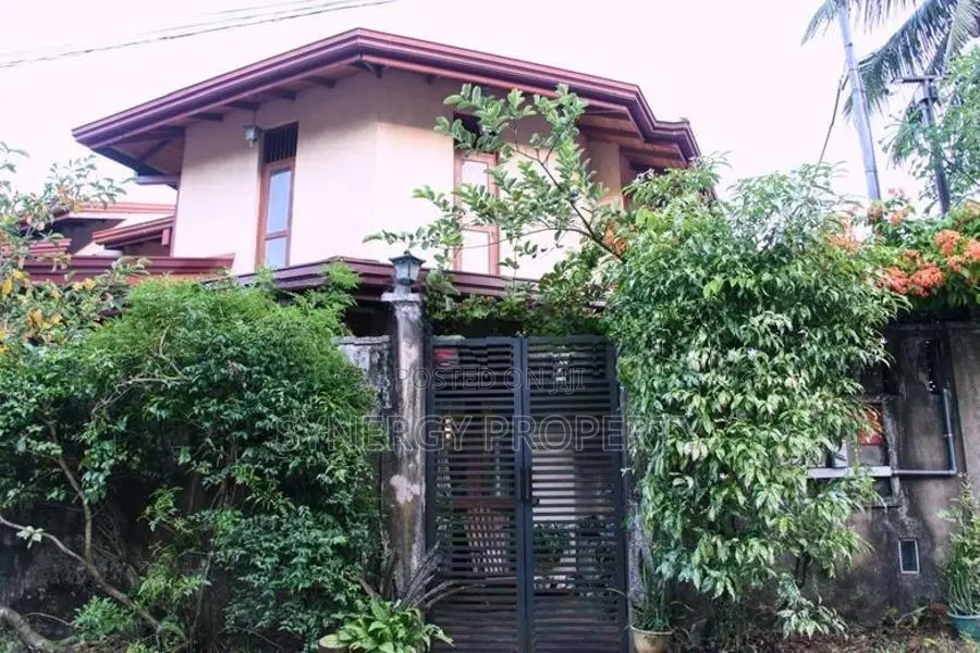 Elegant 3-Bedroom House For Sale In Ragama – Thewatta(HO-GAMRG-254)