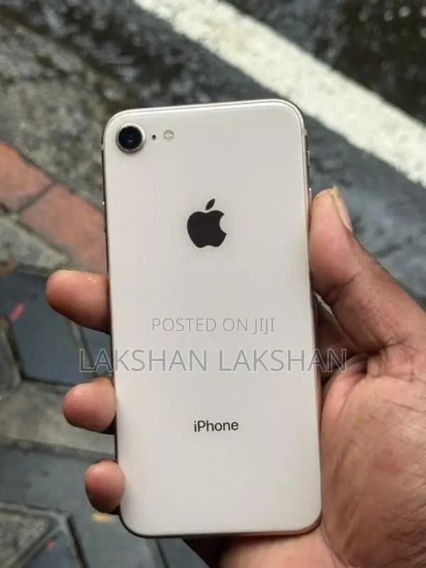 Apple iPhone 8 128GB (Used)
