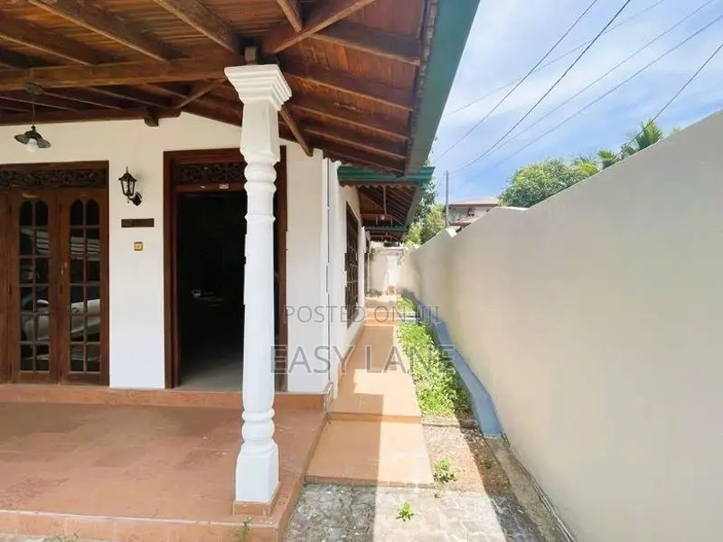 බේරුවලින් නිවසක් විකිණීමට