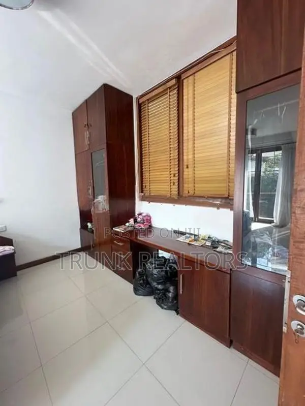 Rajagiriya 03 Br House for Rent (nk11908)
