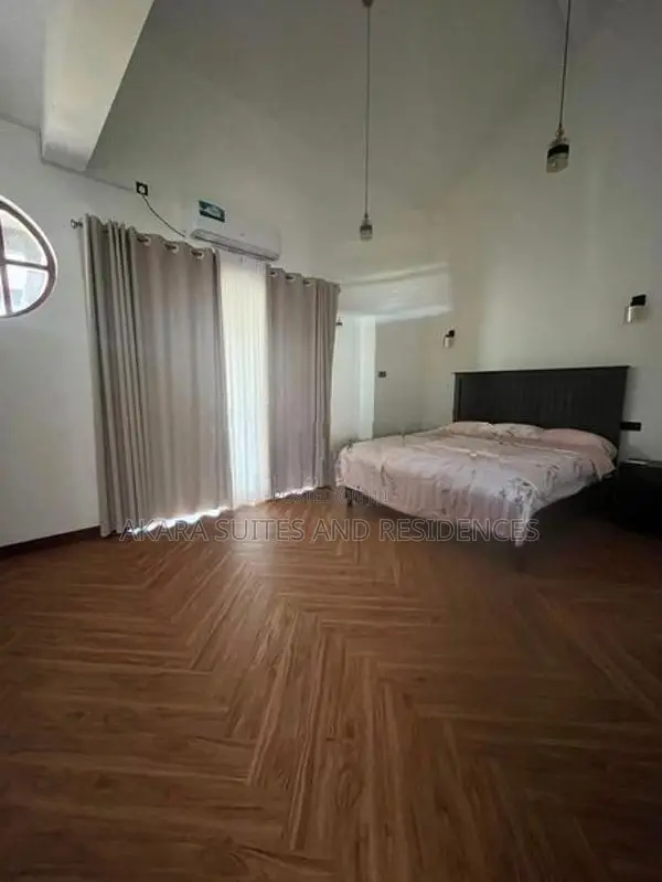 3,500 sq.ft - Furnished House for Rent HL55151