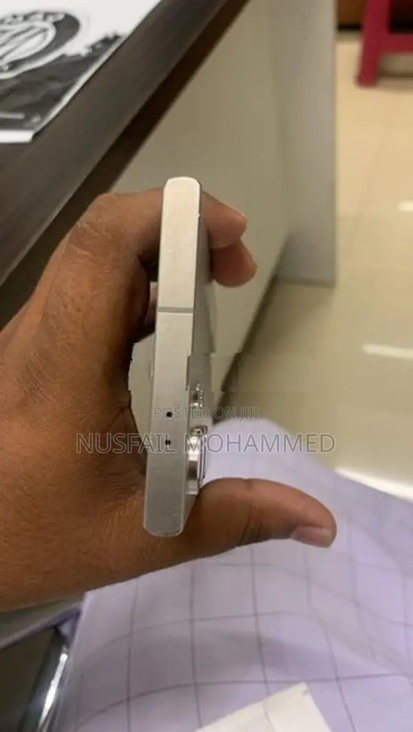 Samsung Galaxy S24 Ultra (Used)