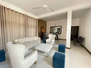 LUXURY HOUSE FOR SALE IN THALAWATHUGODA
