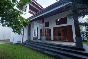 Modern Contemporary Luxury Home At Delpe Junction, Ragama