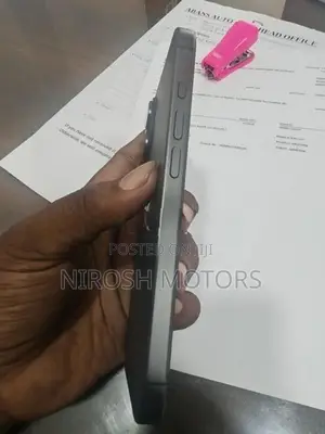 Apple iPhone 17 (Brand New)