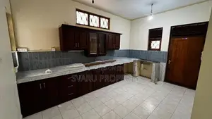 Mount Lavania 03 Bedroom 01st Floor House for Rent