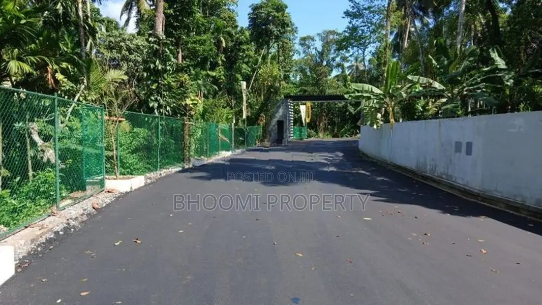Land for Sale Near Kiribathgoda Town