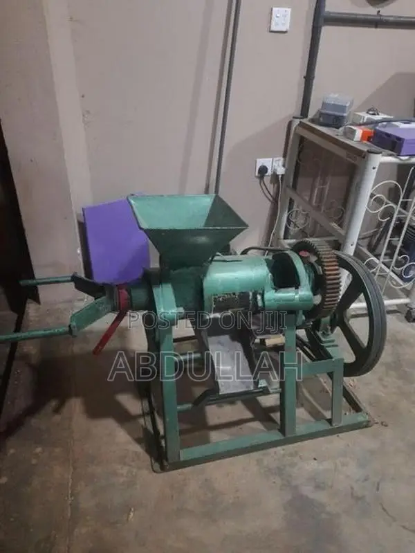 Oil Expeller Machine