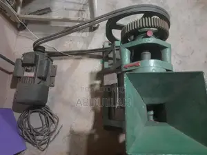 Oil Expeller Machine