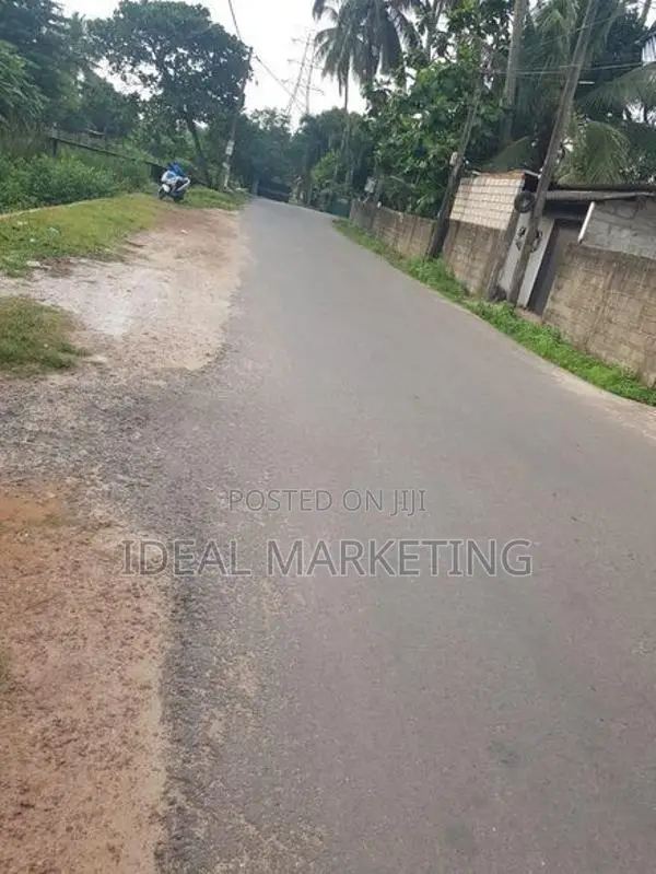 Kandana - Land for sale