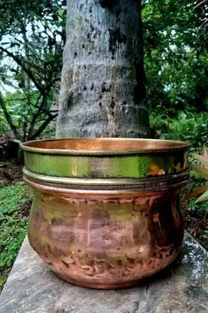පිත්තල තබ බඳුන