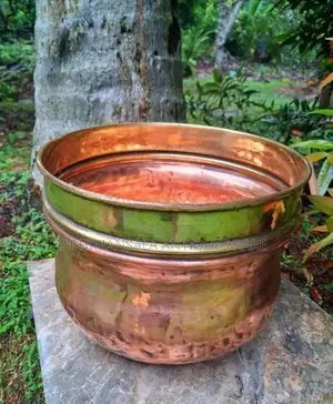 පිත්තල තබ බඳුන