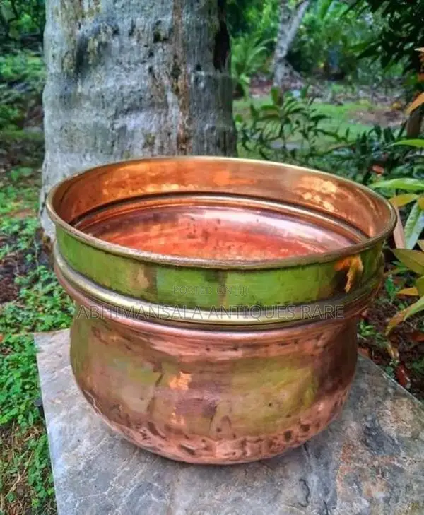 පිත්තල තබ බඳුන