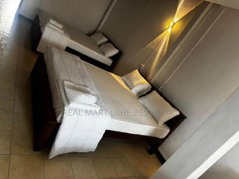 COLOMBO 04 : 6-BEDROOM (10-PERCH) HOTEL FOR RENT