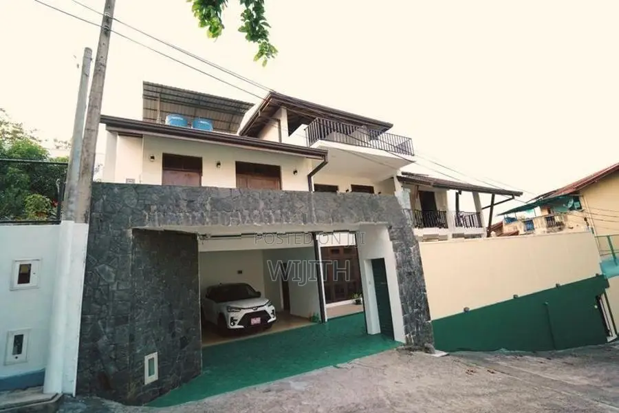 Three Storey House for Sale with Furniture and Pool Talawatugoada