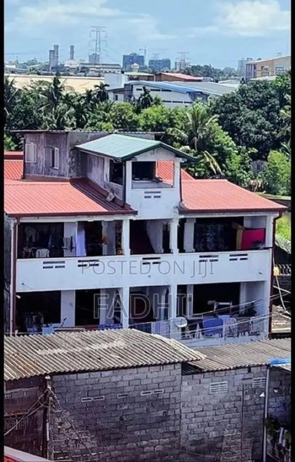 Sale - Spacious House on 7.5 Perches Wellampitiya
