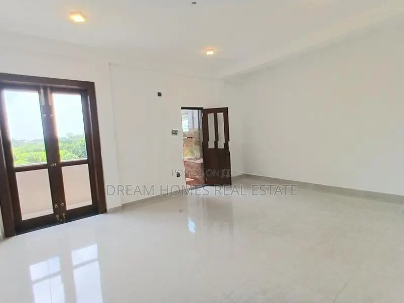 Brand New House For Sale In Boralesgamuwa Town