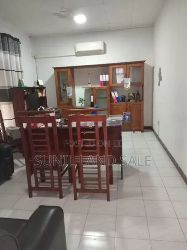Upstair Office Space For Rent In Boralasgamuwa Boralesgamuwa
