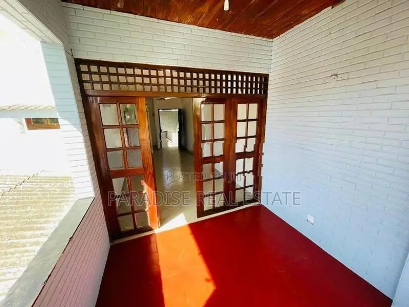 SINGLE STOREY HOUSE & 2 FOR RENT IN RATMALANA