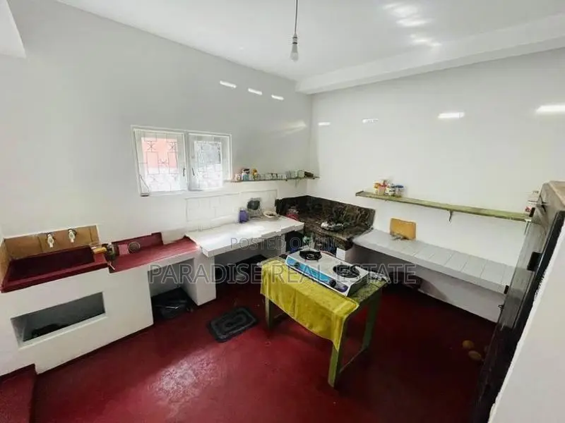 SINGLE STOREY HOUSE & 2 FOR RENT IN RATMALANA