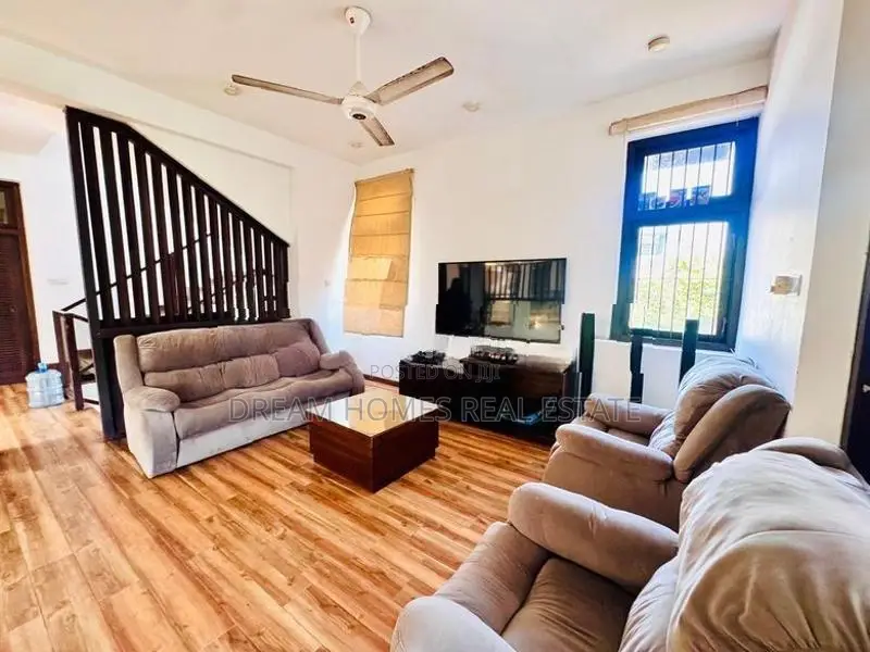 16.27 Perch Luxury House with Rooftop Pool Sale Kalubowila