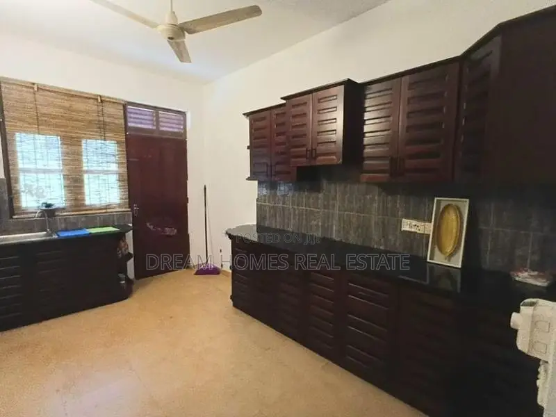 3-Bedroom Fully Furnished House For Sale – Piliyandala