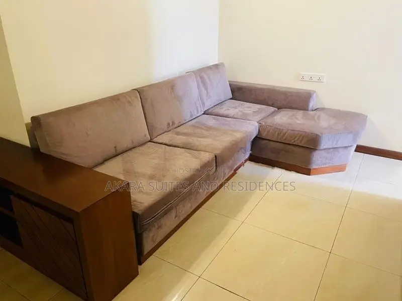 3,000 sq.ft - Furnished House For Rent HL55967 In Colombo 3