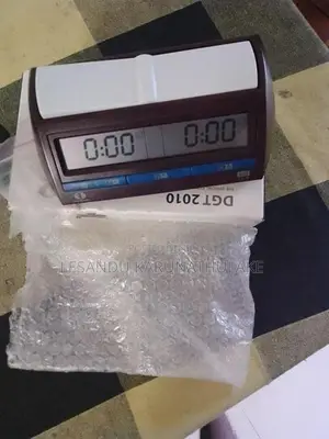 ​DGT 2010 Fide Digital Chess Clock