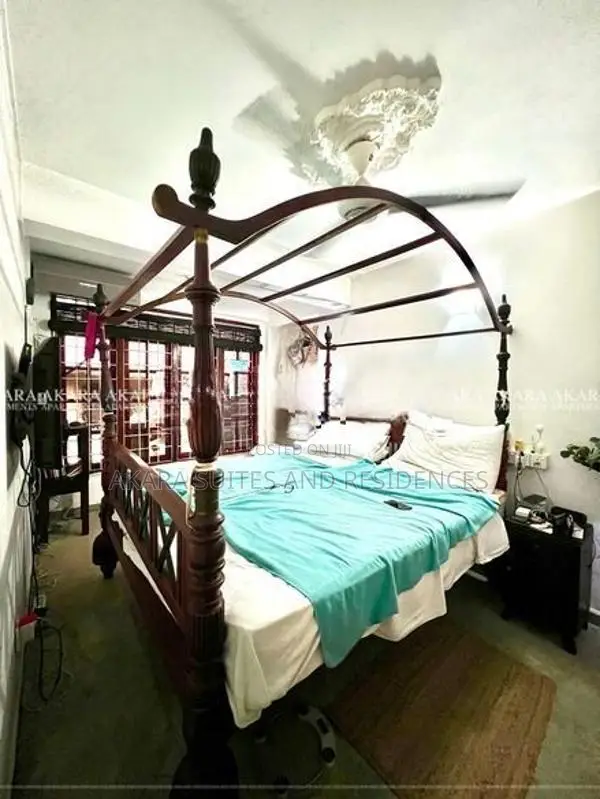 3,700 Sq.ft - Semi-Furnished House For Rent HL51763 In Colombo 5