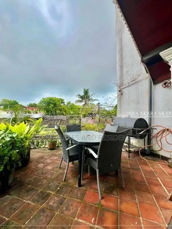 3,700 Sq.ft - Semi-Furnished House For Rent HL51763 In Colombo 5