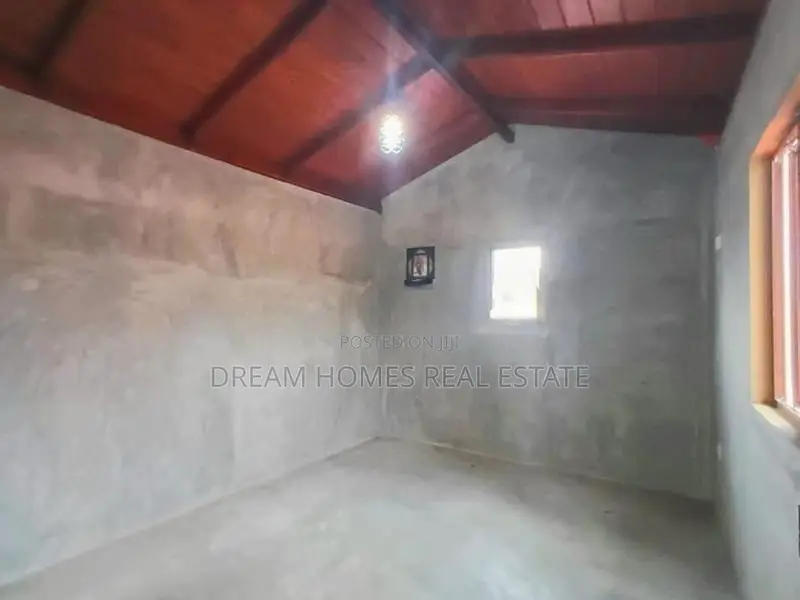 6-Bedroom House For Sale – Bokundara, Piliyandala