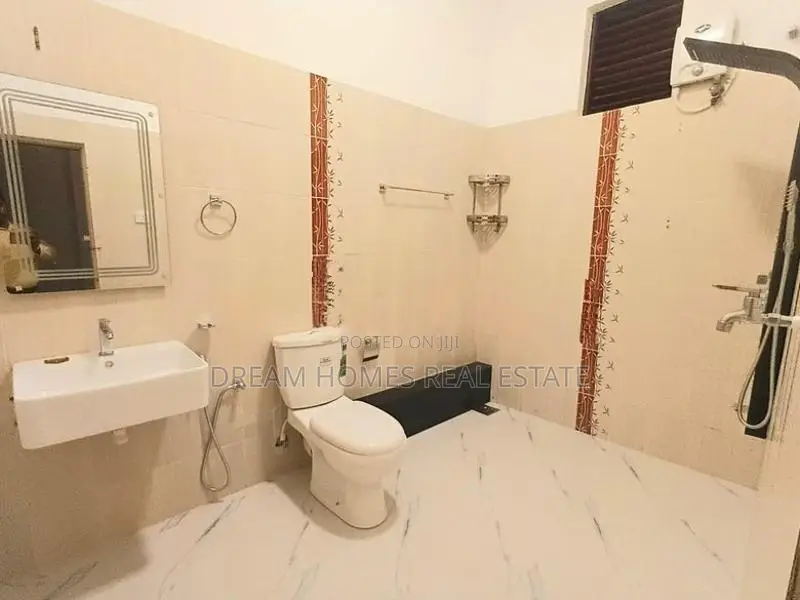 6-Bedroom House For Sale – Bokundara, Piliyandala