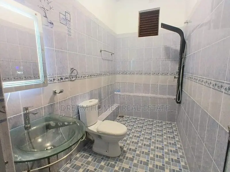 6-Bedroom House For Sale – Bokundara, Piliyandala