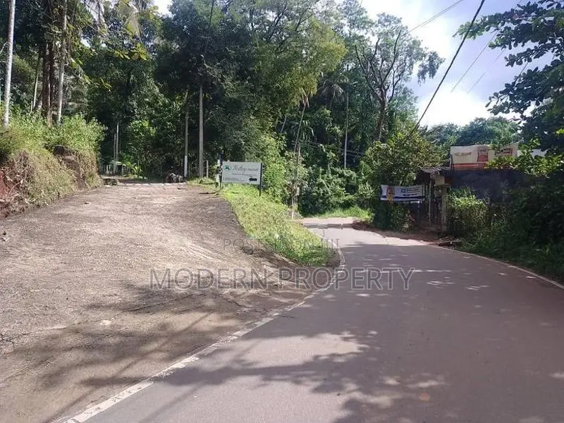 Land for sale in Matale