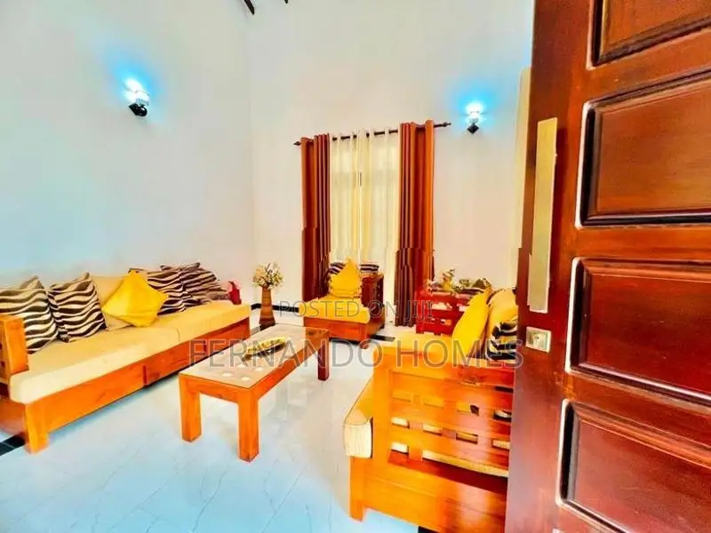 Furnished New Single Story 4 Bed Rooms House For Sale in Negombo