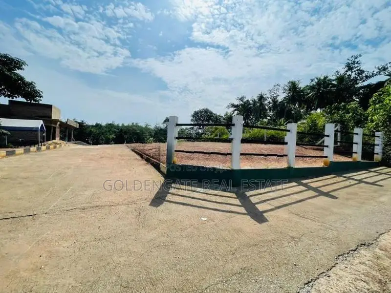 Residential Land for Sale Near the Kandy Rd in Kalagedihena