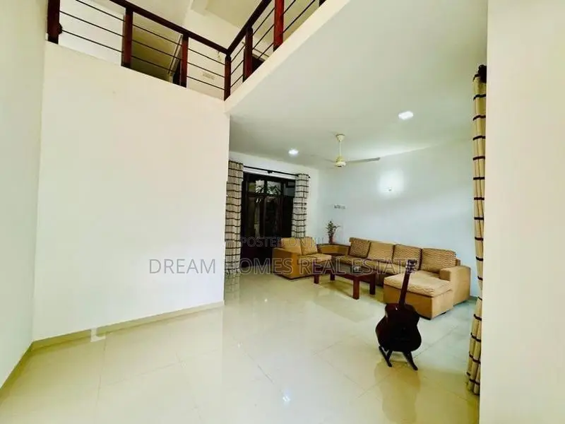 Luxurious 5-Bedroom Modern House For Sale In Pitakotte Kotte