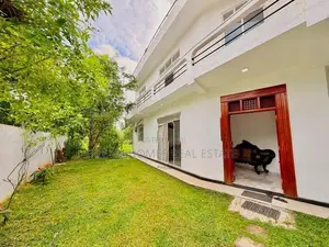 Spacious 5-Bedroom House for Sale in Kahathuduwa