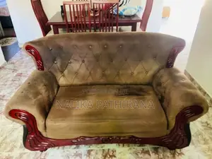 Damro Sofa Set