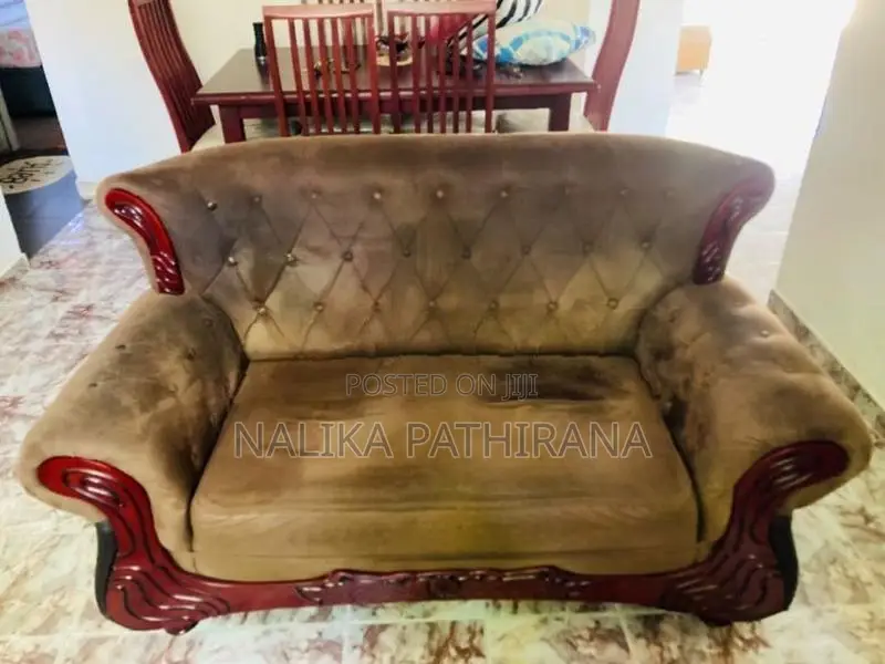 Damro Sofa Set