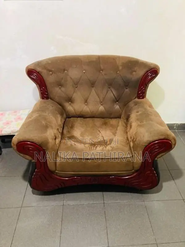 Damro Sofa Set