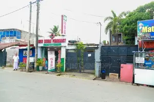 House For Sale -Bathutha Road Matara