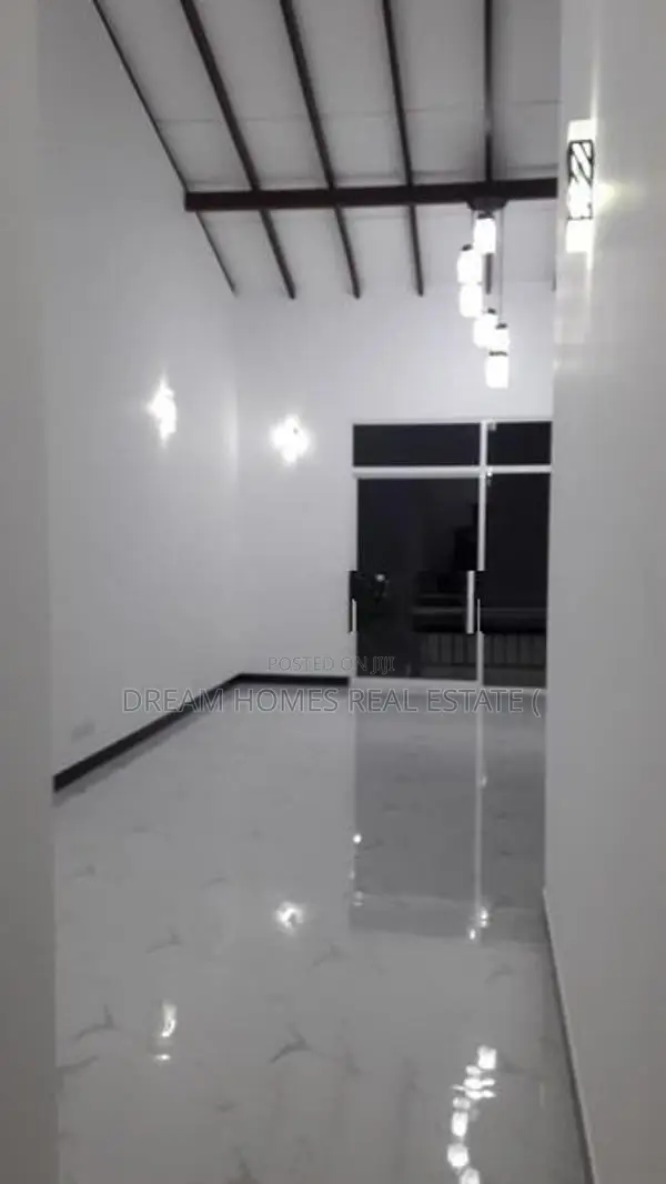 3-Bedroom Upstairs House For Rent – Nugegoda